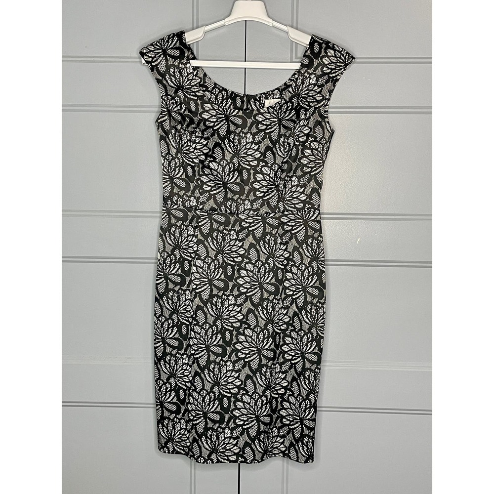 Joseph Ribkoff Black Ivory Lace Print Sheath Scoop Neck Dress Sleeveless Size 8